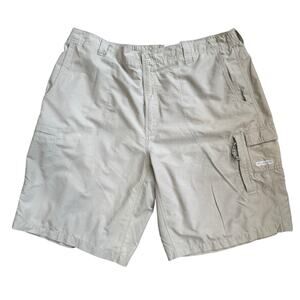 Columbia Shorts Mens size 42 Beige Cargo Outdoors Stretch Fishing